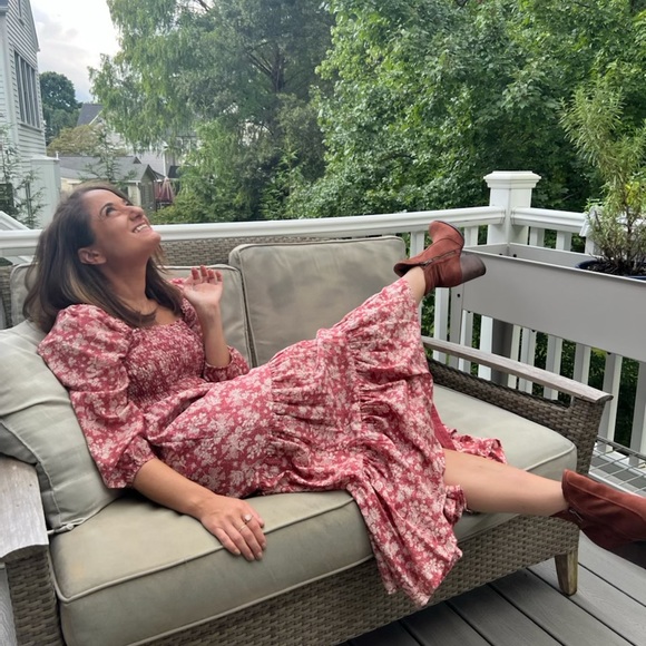 Meet your Posher, Anastasia - Picture 2 of 3